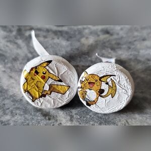 Pokemon Hershey's Kiss Limited Edition Collector’s Pikachu & Raichu‎ Chocolate